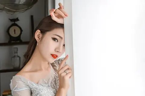 婚戒與禮服搭配！三種風格的新娘穿搭指南